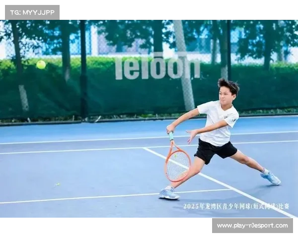 网球家长视角:陪伴子女参赛的成长见证 网球家长视角:陪伴子女参赛的成长见证